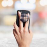 Checks Printed Phone Grip Holder & Stand - Image 3